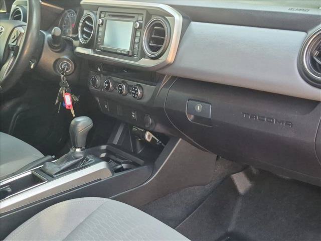 Used 2017 Toyota Tacoma SR5 w/ Tow Package AWD/4WD image 21
