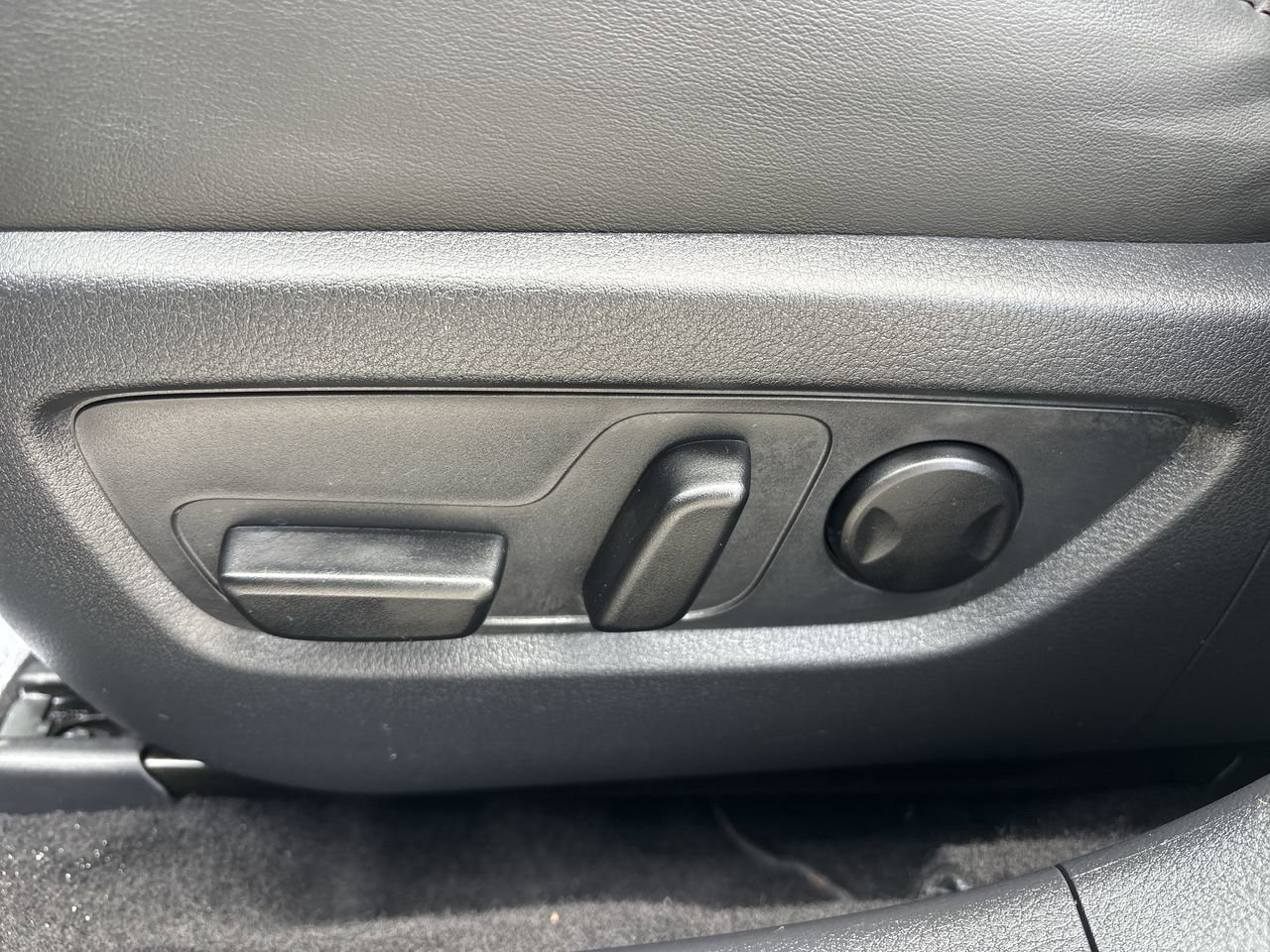 Used 2024 MAZDA CX-30 AWD 2.5 S w/ Premium Package image 20