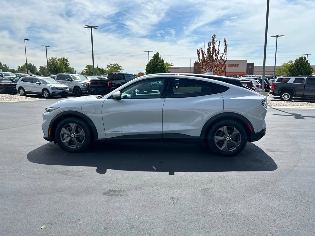 Certified 2022 Ford Mustang Mach-E Select w/ Comfort/Technology Package AWD/4WD image 9