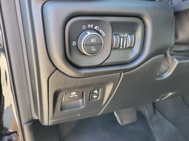 Used 2019 RAM 1500 Big Horn RWD image 25