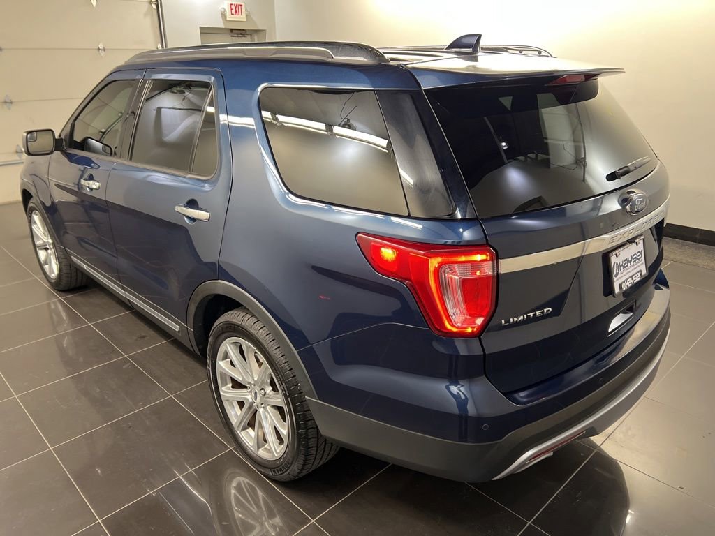 Certified 2017 Ford Explorer Limited FWD image 4