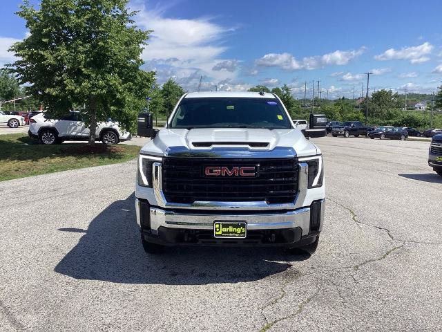 Used 2024 GMC Sierra 2500 Pro w/ Convenience Package AWD/4WD image 2