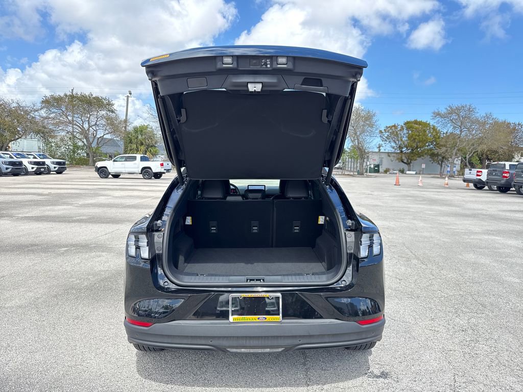 Certified 2025 Ford Mustang Mach-E Premium image 30