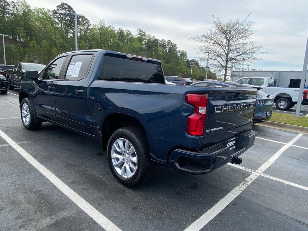 Used 2020 Chevrolet Silverado 1500 Custom w/ Custom Value Package image 3