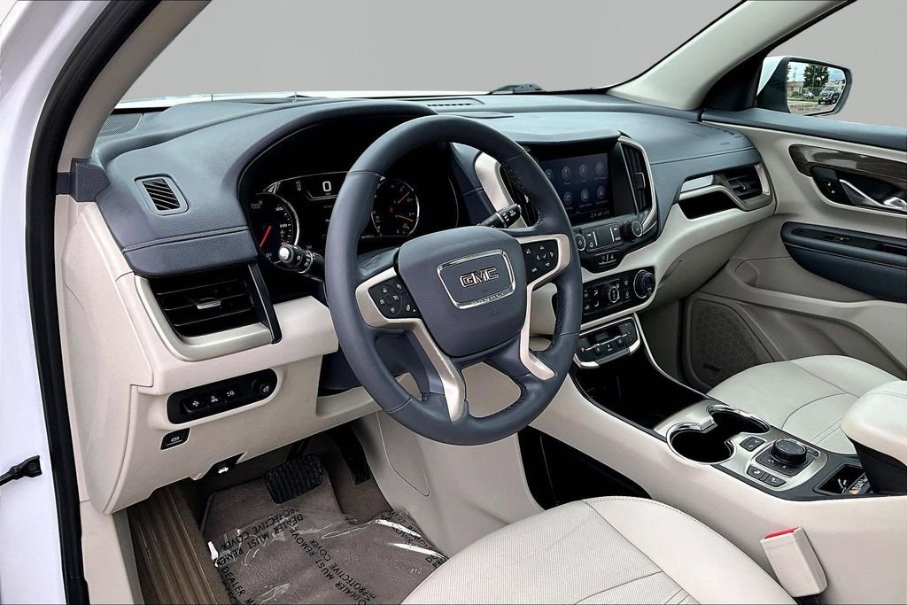 Used 2023 GMC Terrain Denali w/ Denali Premium Package AWD/4WD image 14
