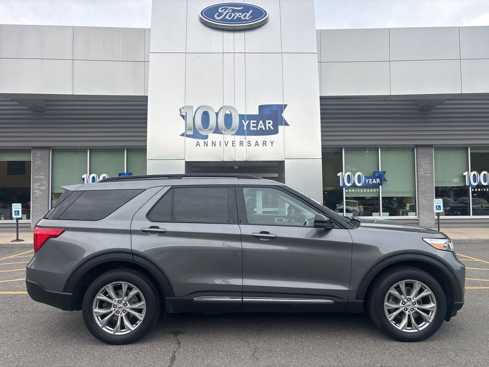 Certified 2023 Ford Explorer XLT w/ Equipment Group 202A AWD/4WD image 2
