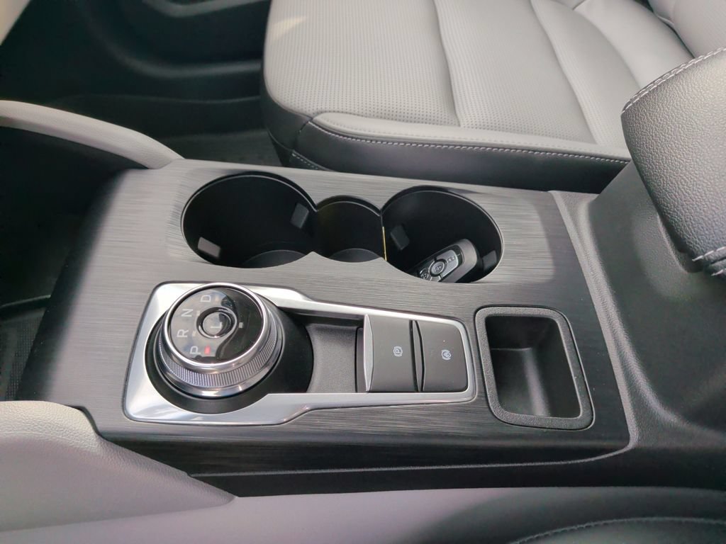 Certified 2023 Ford Escape Platinum AWD/4WD image 18