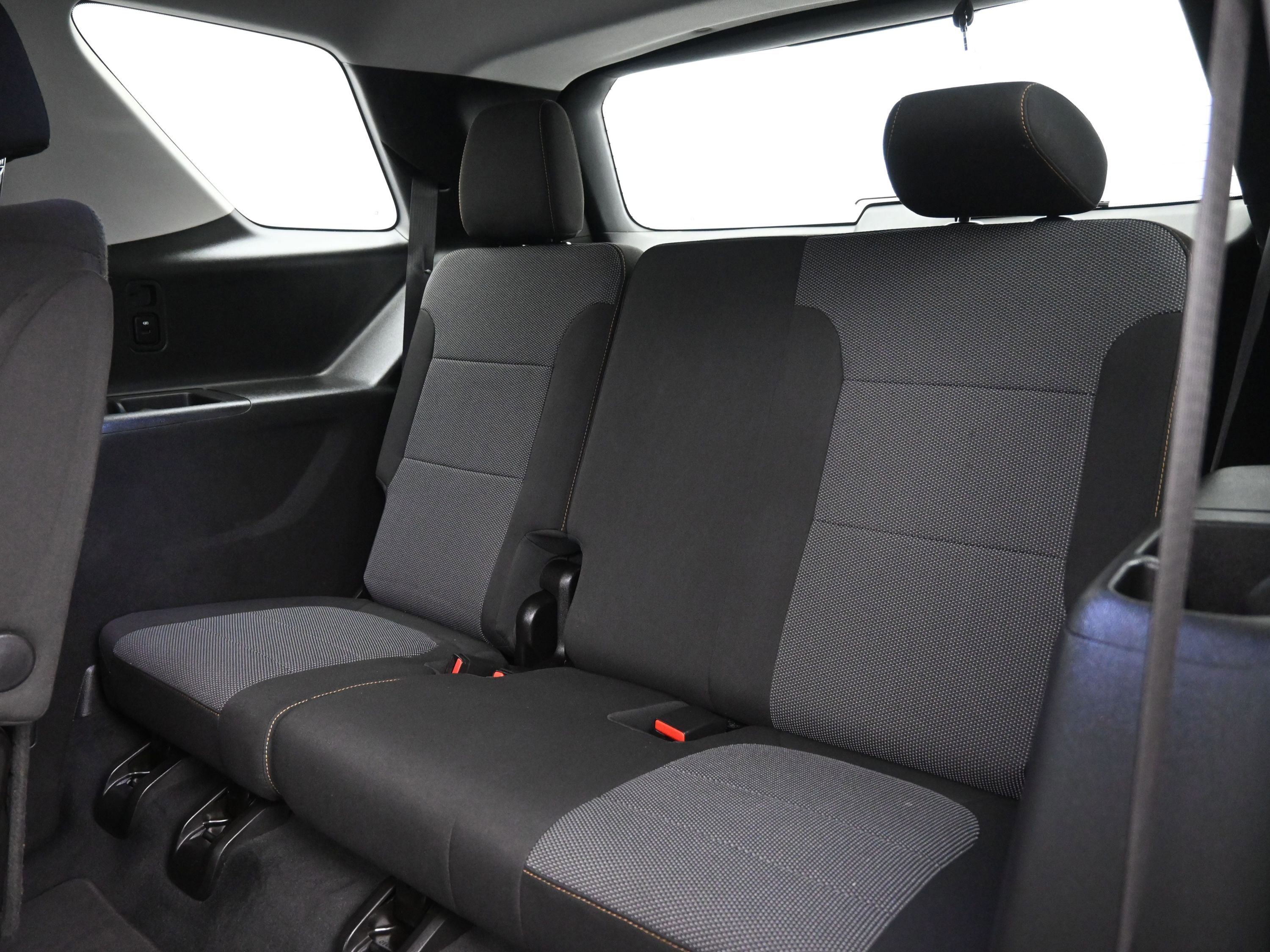 Used 2021 Chevrolet Traverse LT image 30