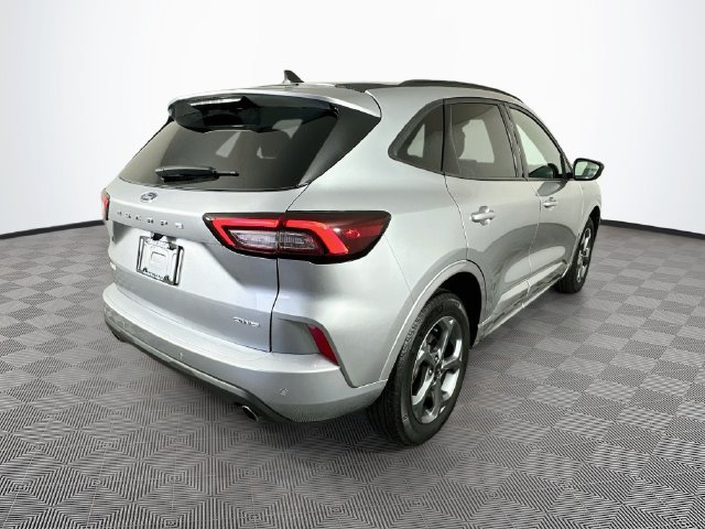 Certified 2024 Ford Escape ST-Line w/ Tech Pack #1 AWD/4WD image 11