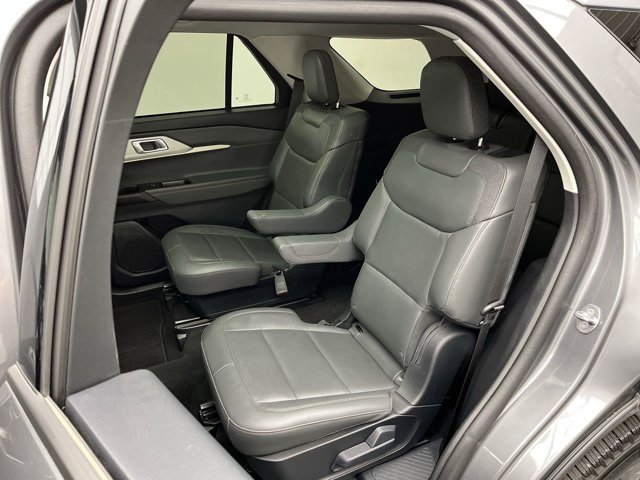 Certified 2025 Ford Explorer Active w/ Active Comfort Package AWD/4WD image 14
