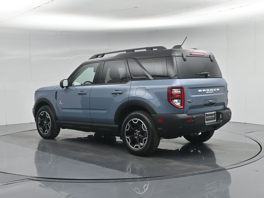 Certified 2025 Ford Bronco Sport Outer Banks w/ Outer Banks Tech Package+ AWD/4WD image 7