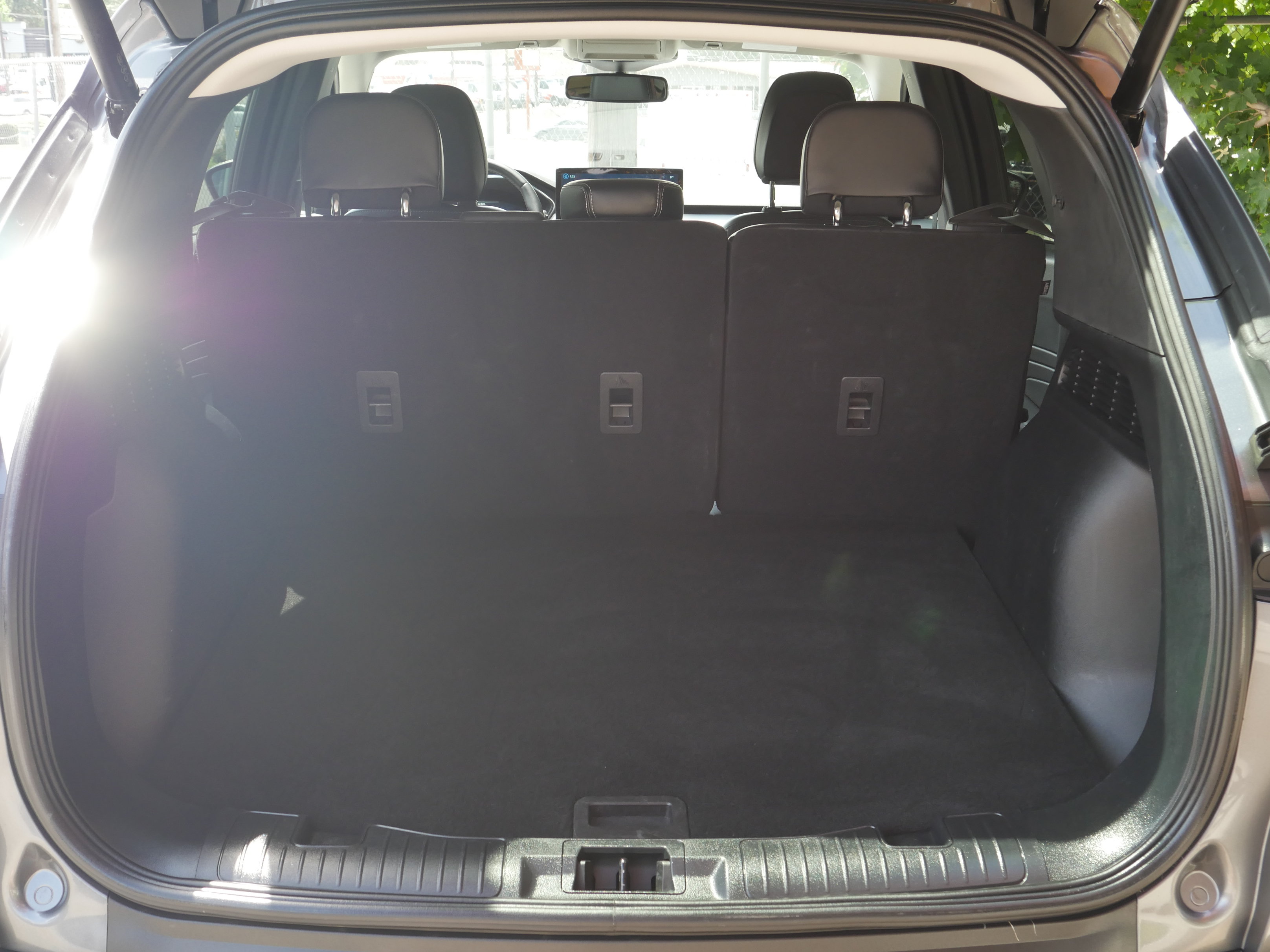 Certified 2025 Ford Escape Platinum AWD/4WD image 20
