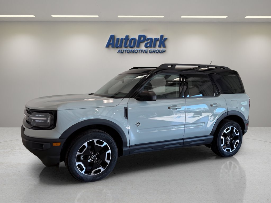 Certified 2023 Ford Bronco Sport Outer Banks w/ Tech Package AWD/4WD image 3