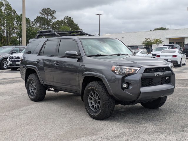 Used 2022 Toyota 4Runner SR5 AWD/4WD image 3