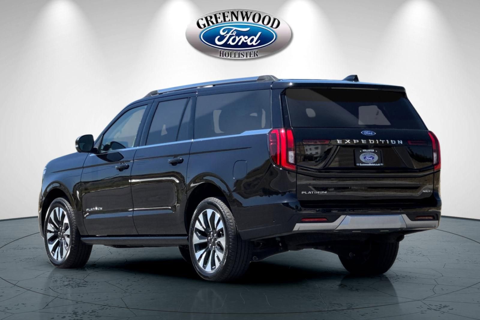 Certified 2025 Ford Expedition Max Platinum w/ Driver's Package AWD/4WD image 6
