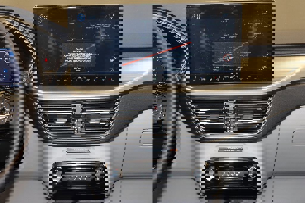 Certified 2024 Ford Escape SE image 61