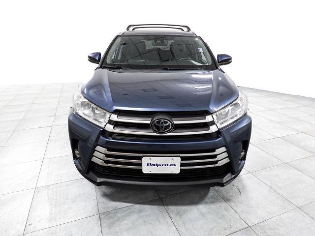 Used 2019 Toyota Highlander XLE AWD/4WD image 3