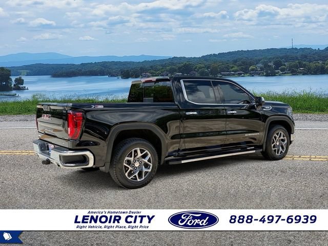 Used 2023 GMC Sierra 1500 SLT w/ SLT Premium Package AWD/4WD image 3