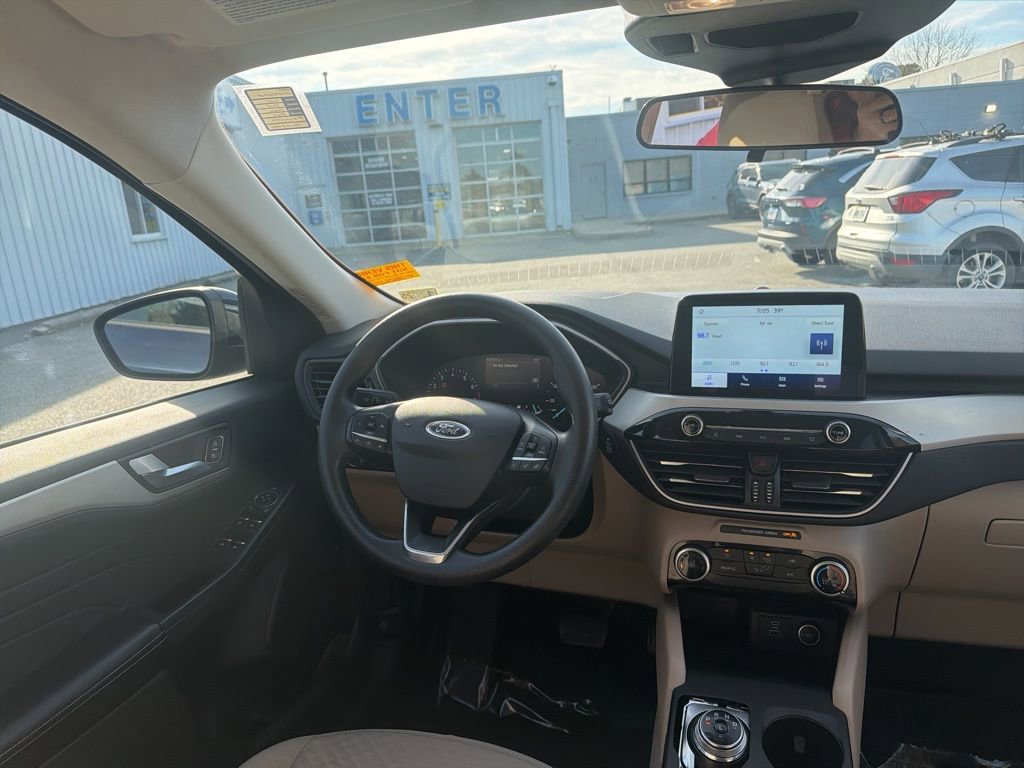 Certified 2021 Ford Escape SE image 10