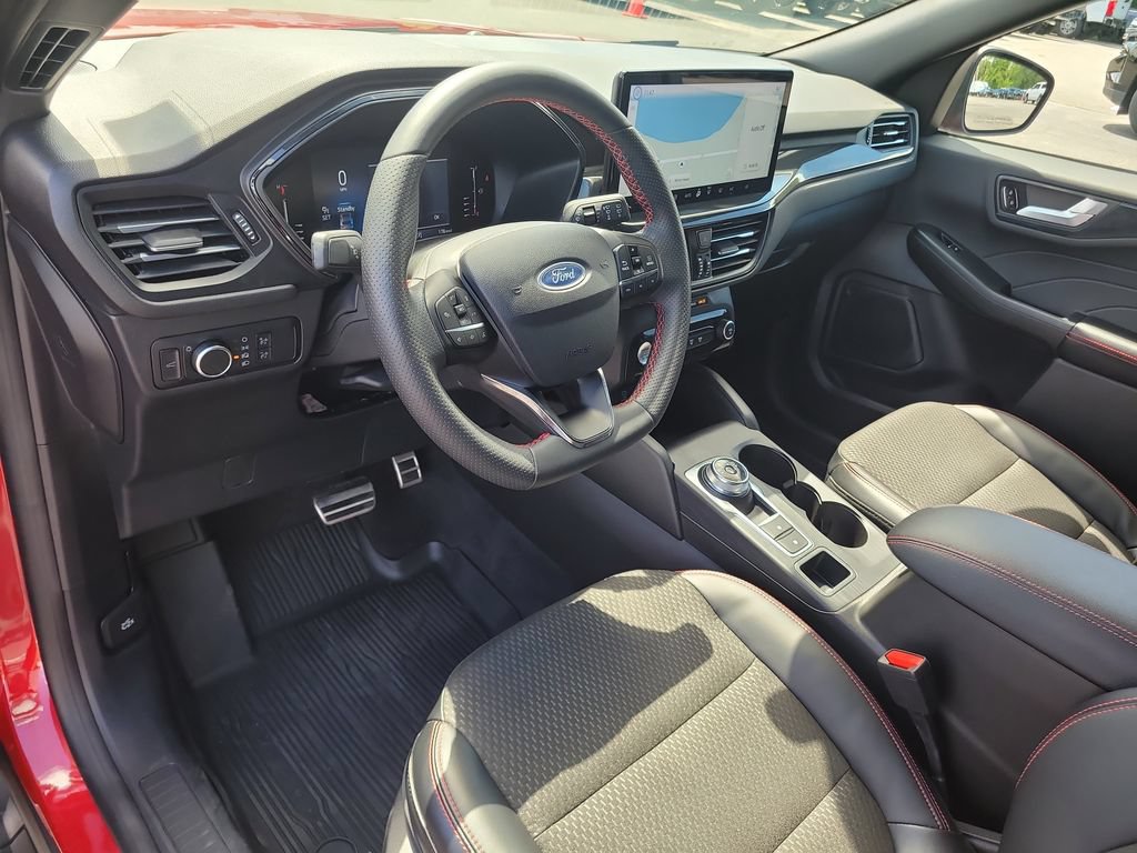 Certified 2023 Ford Escape ST-Line w/ Tech Pack #1 FWD image 16