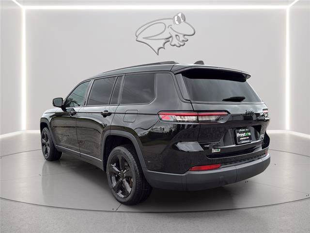 Used 2023 Jeep Grand Cherokee L Laredo AWD/4WD image 3