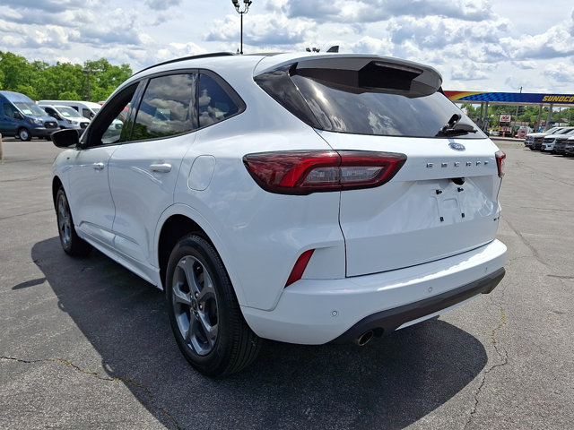 Certified 2023 Ford Escape ST-Line w/ Tech Pack #1 AWD/4WD image 5