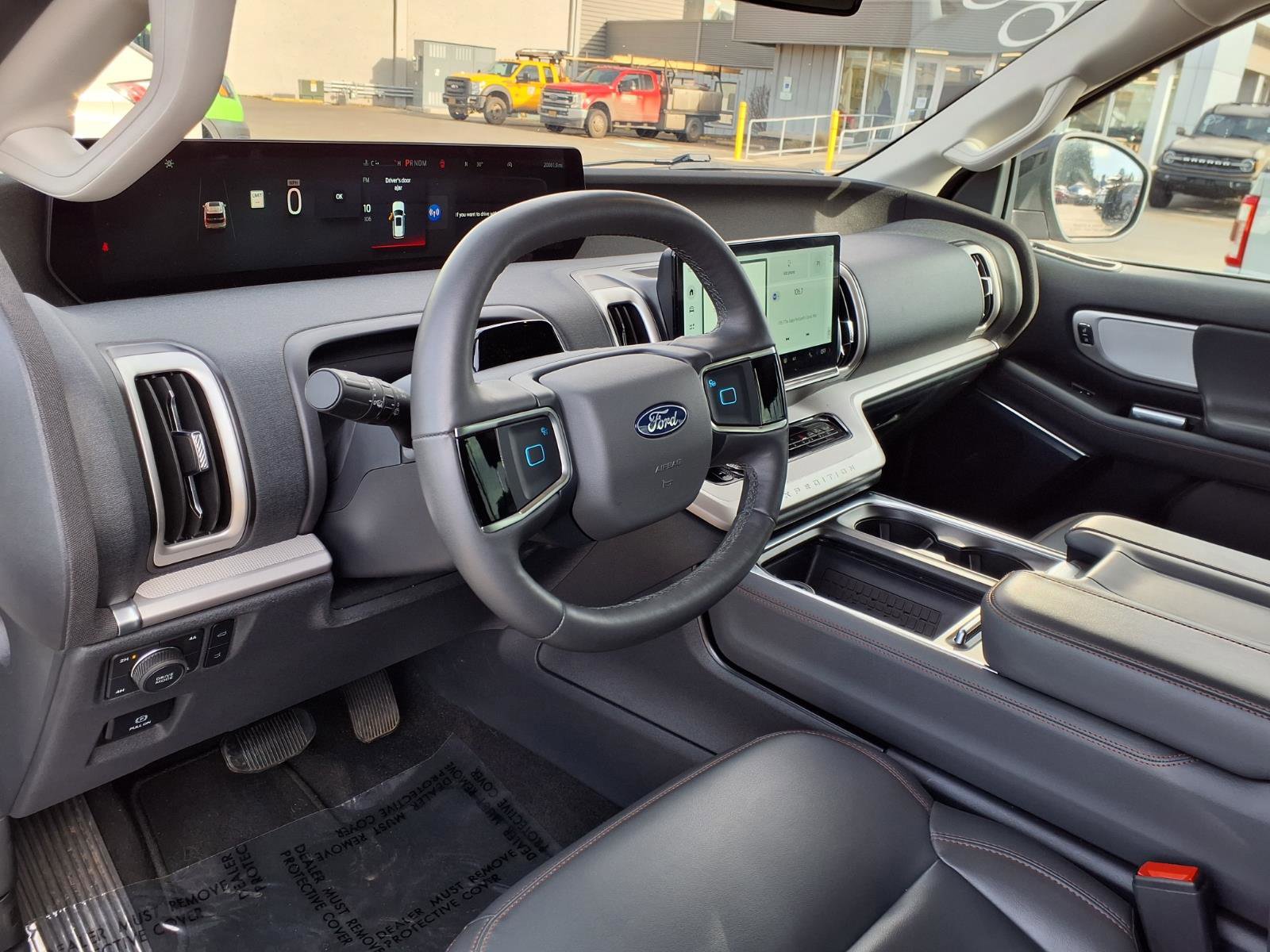 Certified 2025 Ford Expedition Active image 16