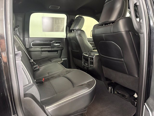 Used 2022 RAM 2500 Laramie w/ Night Edition AWD/4WD image 4