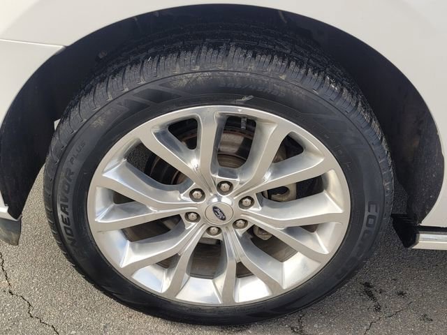 Certified 2019 Ford Expedition Platinum RWD image 20
