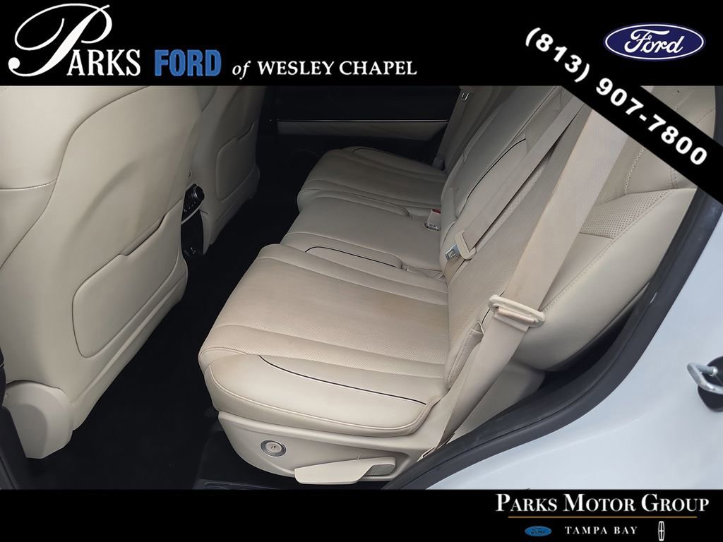 Used 2022 Genesis GV80 2.5T w/ Prestige Package 05 RWD image 15