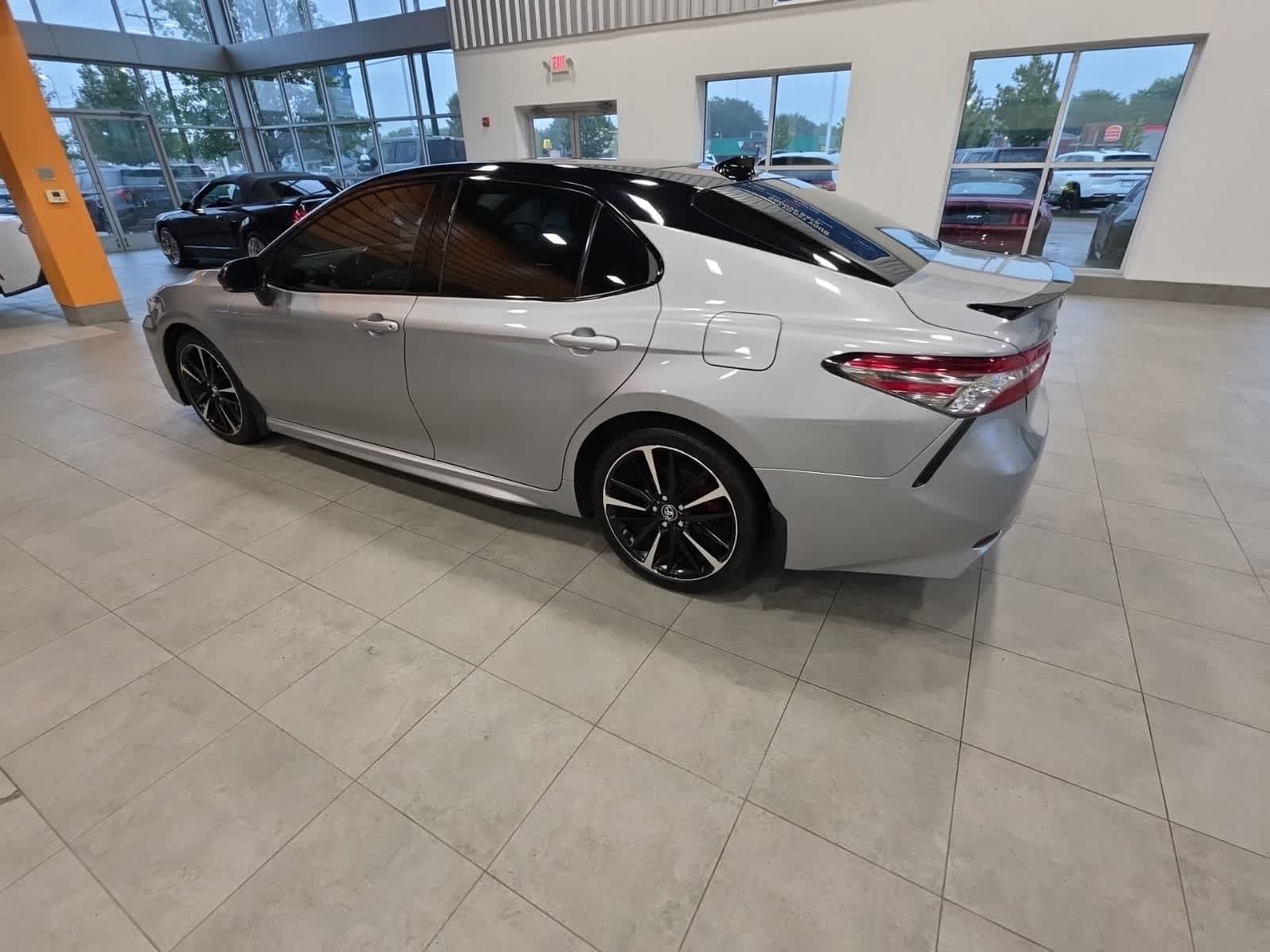 Used 2019 Toyota Camry FWD image 13