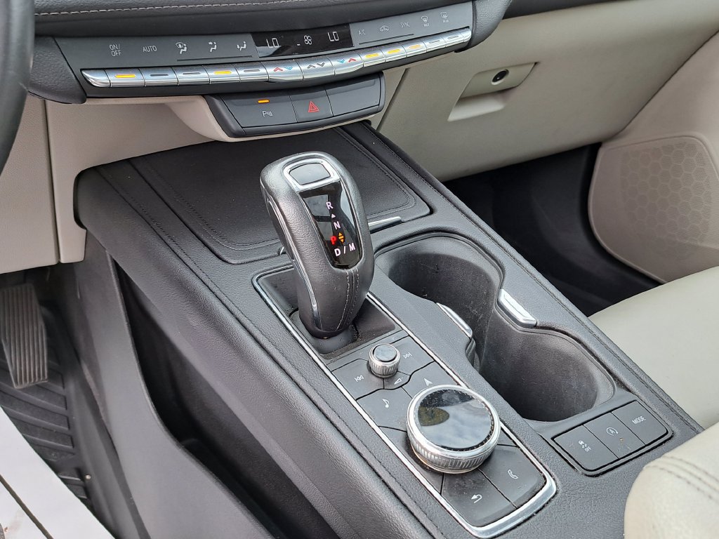 Used 2019 Cadillac XT4 Premium Luxury FWD image 12