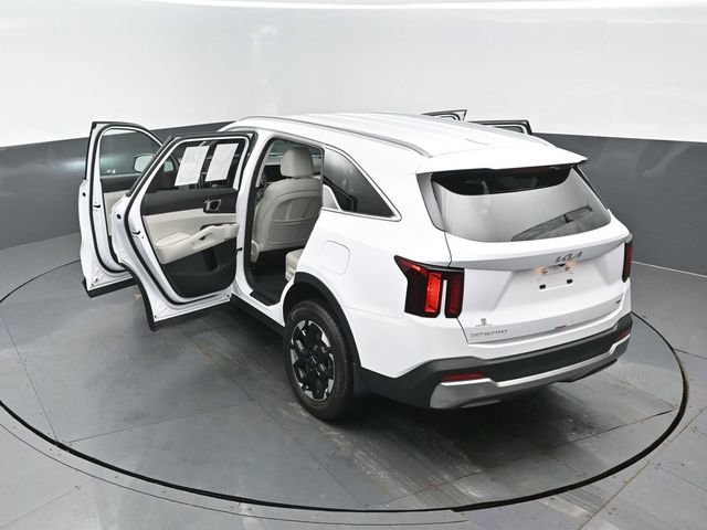 Used 2025 Kia Sorento S AWD/4WD image 23