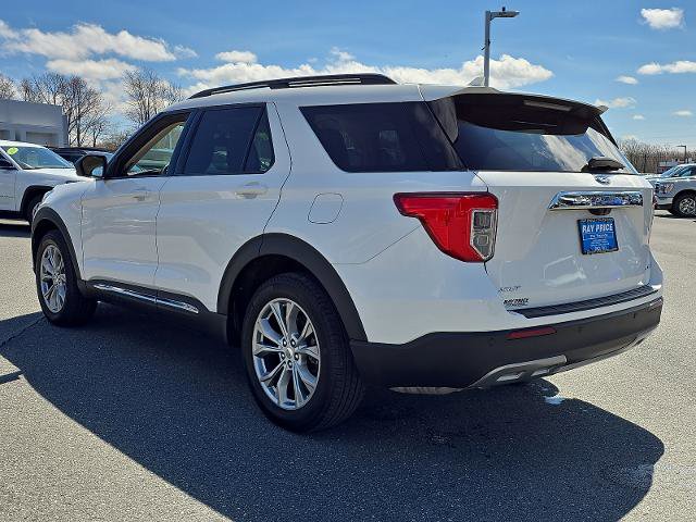 Certified 2022 Ford Explorer XLT w/ Equipment Group 202A AWD/4WD image 4