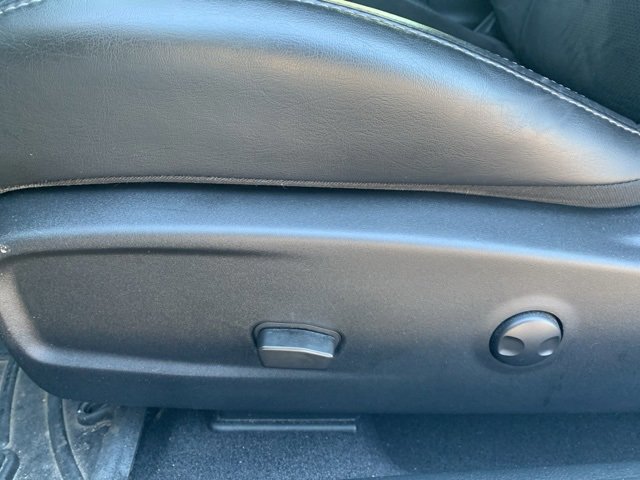 Used 2022 Dodge Challenger R/T w/ Plus Package image 16