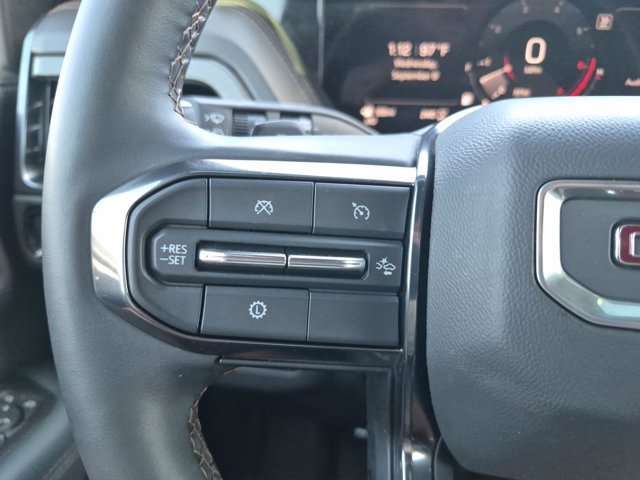Used 2025 GMC Yukon AT4 w/ Premium Trailering Package AWD/4WD image 21