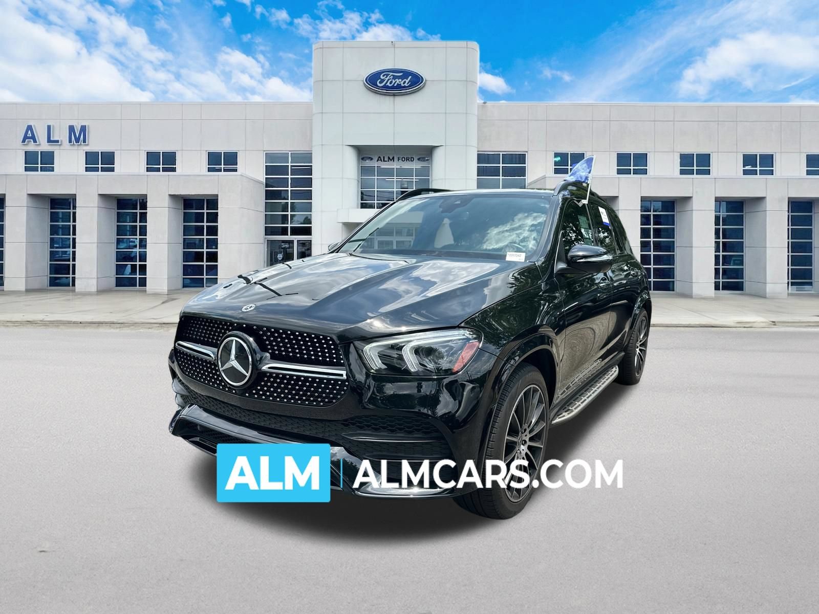 Used 2023 Mercedes-Benz GLE 350 image 1