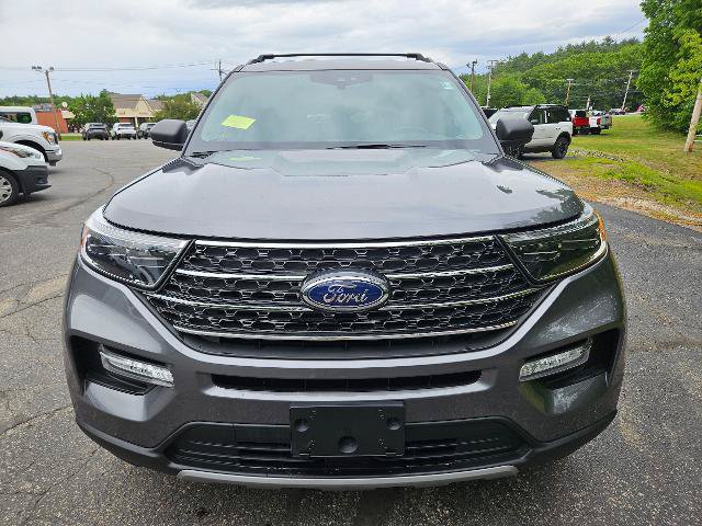 Certified 2022 Ford Explorer XLT w/ Equipment Group 202A AWD/4WD image 2