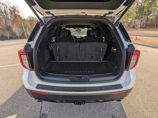 Certified 2022 Ford Explorer ST-Line w/ Class IV Trailer Tow Package image 34