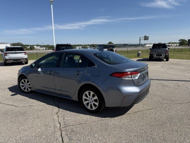 Used 2025 Toyota Corolla LE FWD image 7