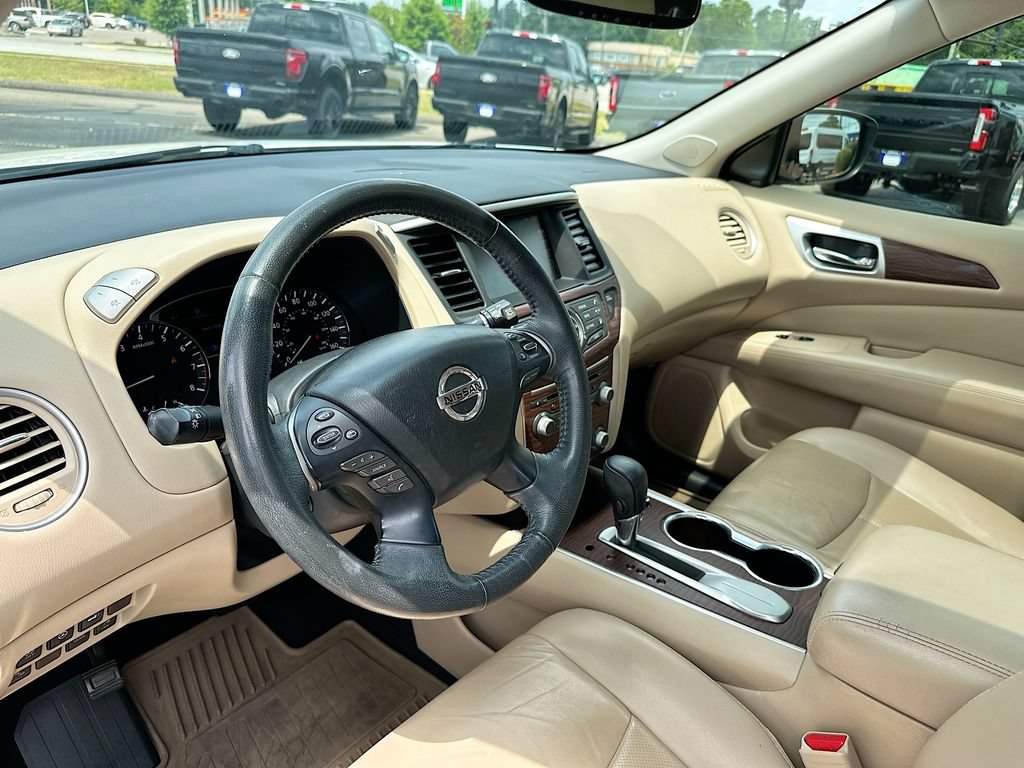 Used 2018 Nissan Pathfinder Platinum FWD image 10
