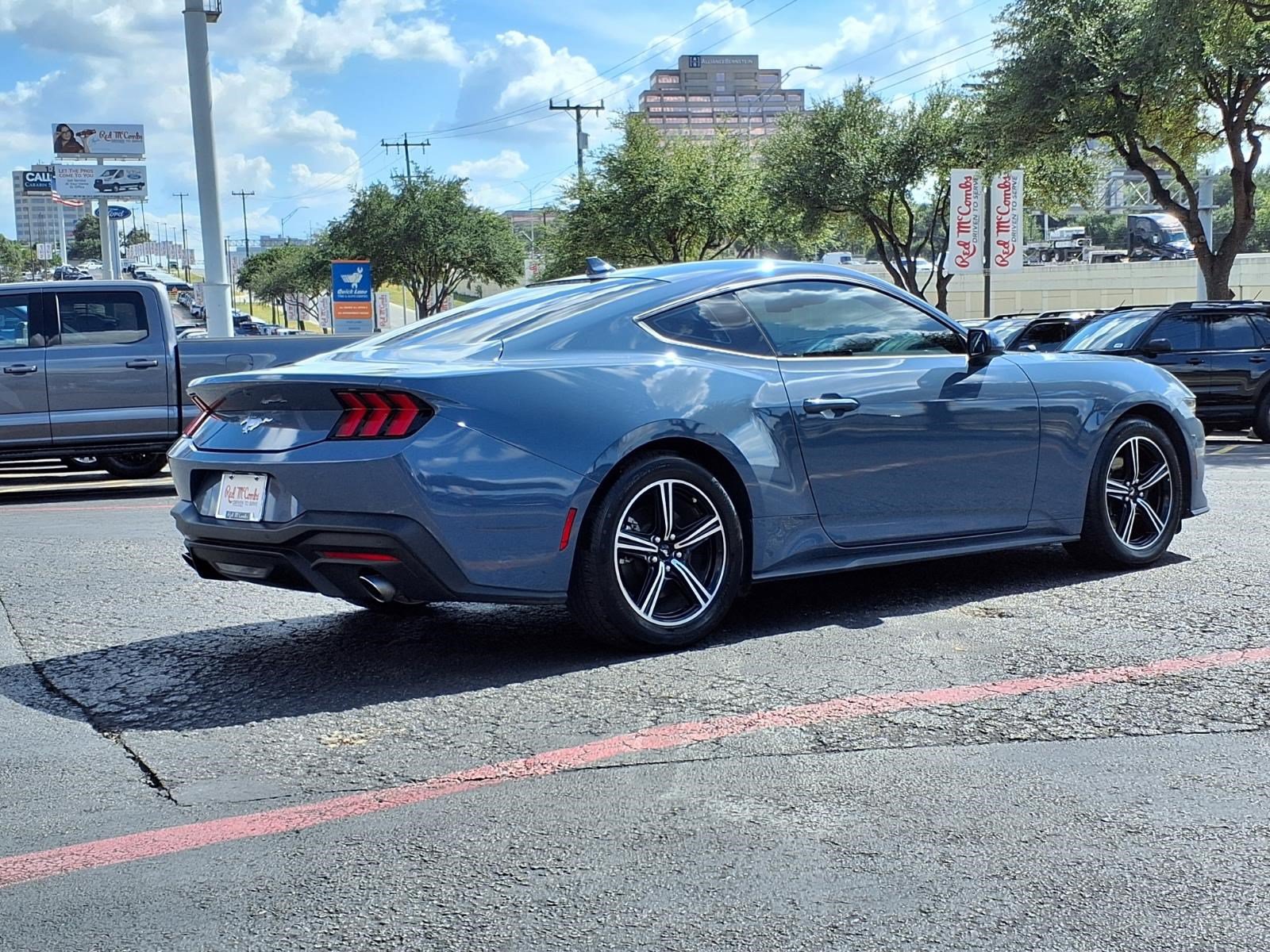 Certified 2025 Ford Mustang Coupe RWD image 6