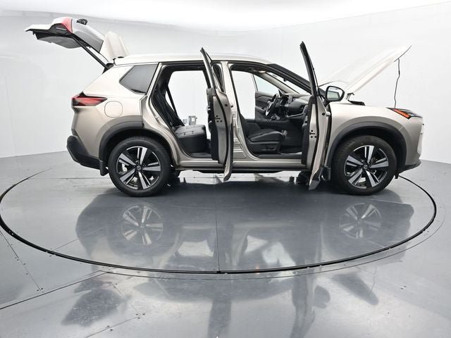 Used 2021 Nissan Rogue SL AWD/4WD image 43