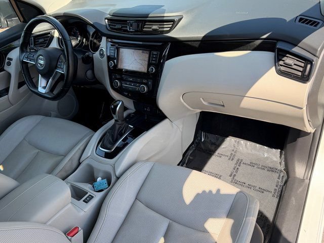 Used 2022 Nissan Rogue Sport SL AWD/4WD image 35
