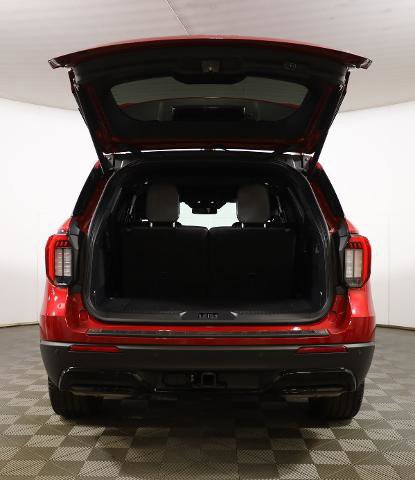 Certified 2025 Ford Explorer ST-Line w/ Premium Package AWD/4WD image 24