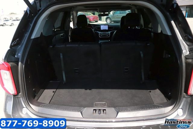 Certified 2022 Ford Explorer XLT w/ Equipment Group 202A image 16