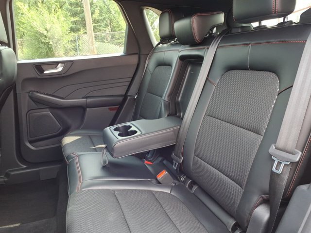 Certified 2024 Ford Escape ST-Line w/ Tech Pack #1 AWD/4WD image 6