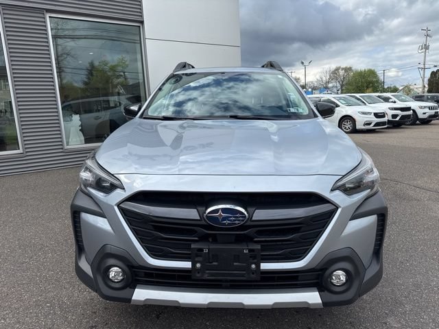 Used 2024 Subaru Outback Limited XT w/ Popular Package #2 AWD/4WD image 3