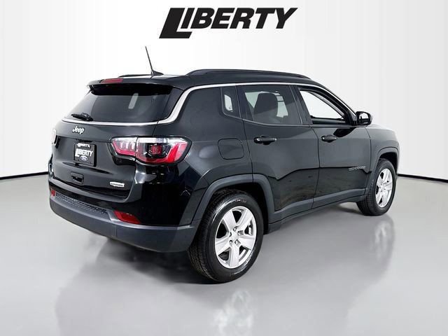 Used 2022 Jeep Compass Latitude image 5
