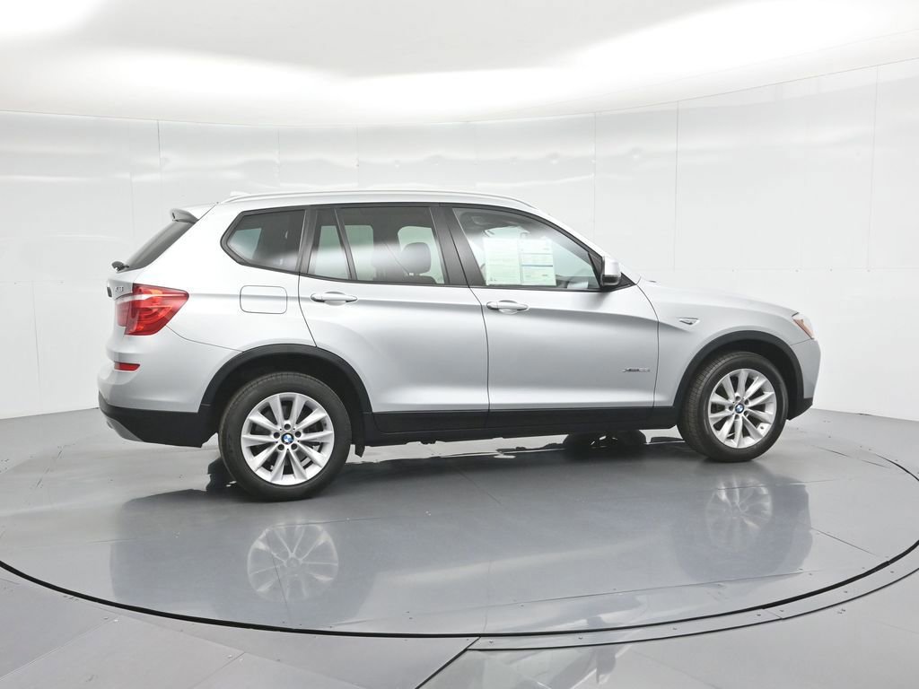 Used 2017 BMW X3 xDrive28i image 12